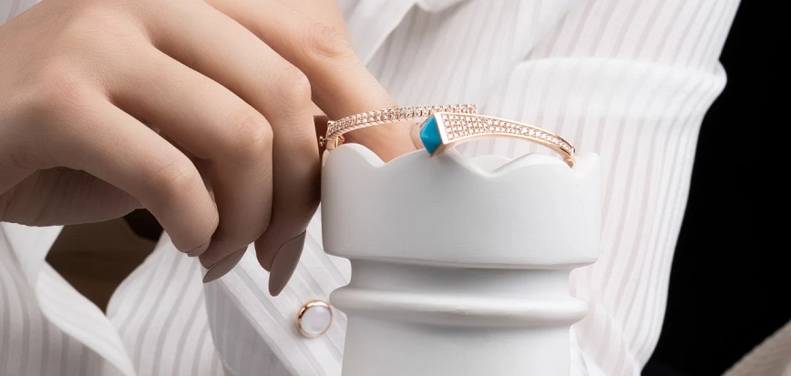 Dazzle Your Wrist with a Quarter Diamond Tennis Bracelet: The Ultimate Accessory